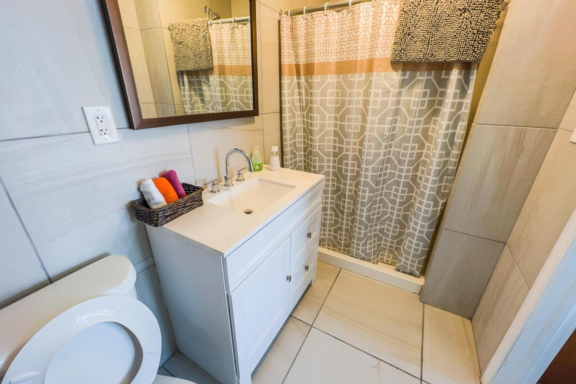 Large 6Br, 6 Bath In The City Of Cataratas do Niágara Exterior foto